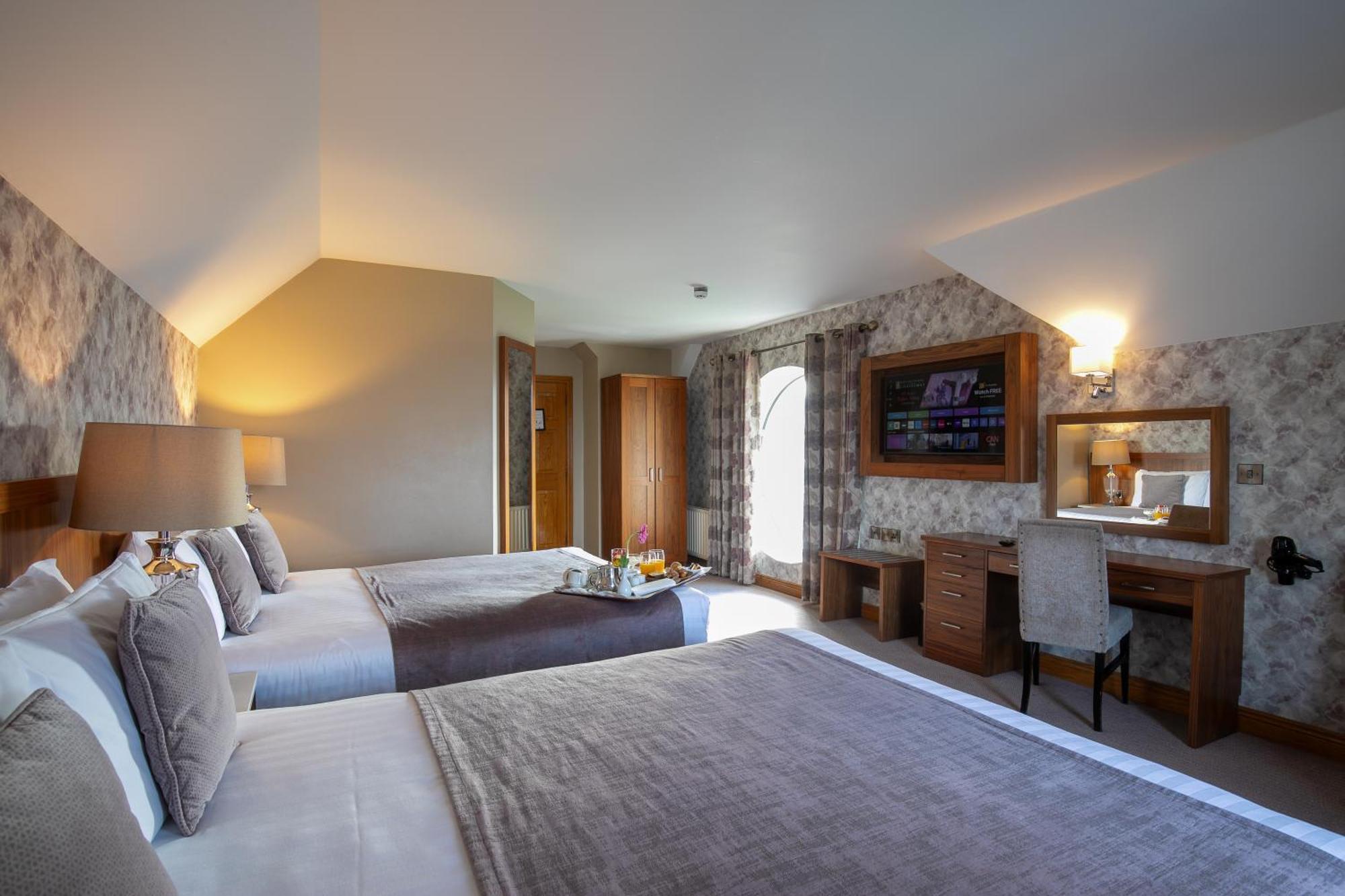 Holyrood Hotel - Leisure Centre & The Spa At Orchids Bundoran Eksteriør bilde